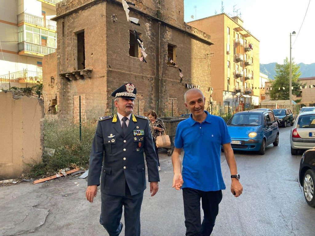 Il Generale della Guardia di Finanza Domenico Napolitano in visita nei luoghi del Beato Giuseppe Puglisi