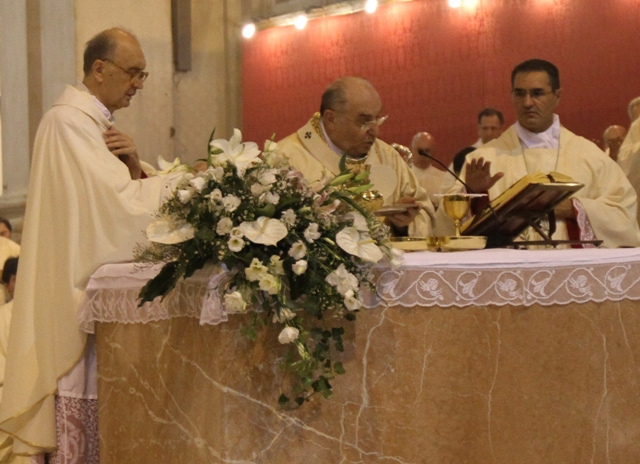 Nell'immagine: S.E. Mons. Paolo Romeo durante la Celebrazione Eucaristica